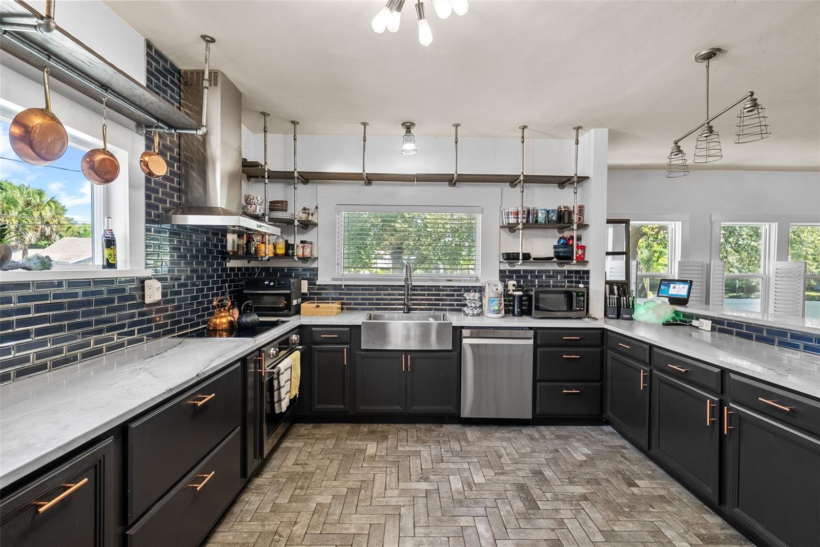 Image 2 of 67 For 1207 9th Avenue N