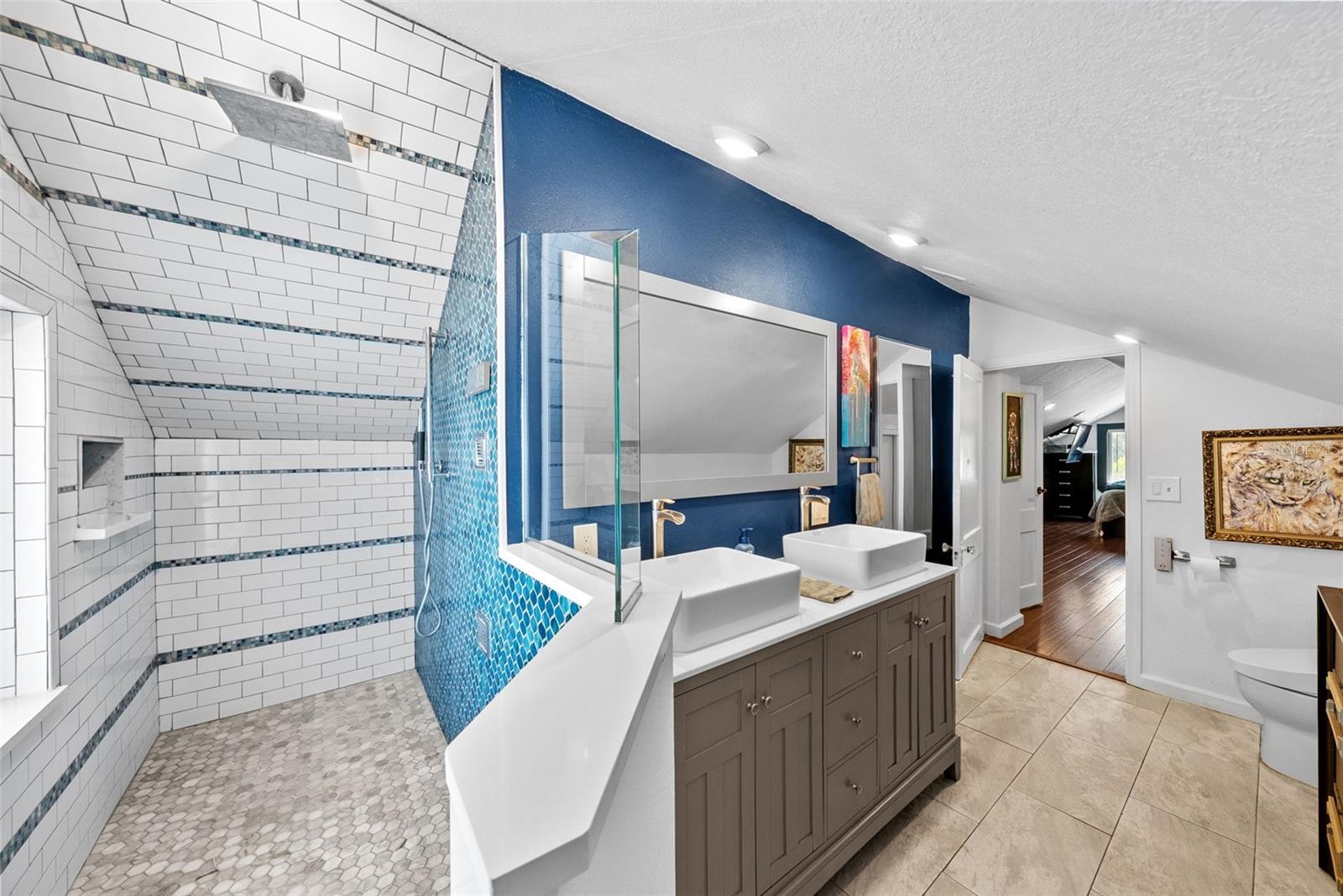 Image 4 of 67 For 1207 9th Avenue N