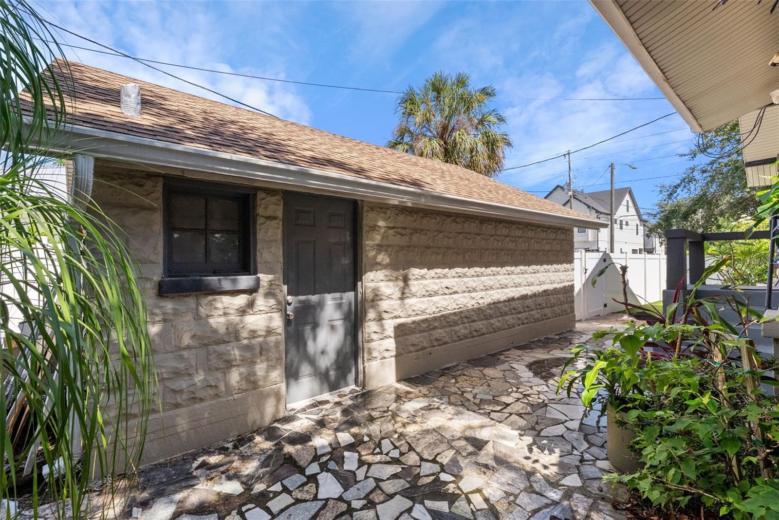 Image 49 of 67 For 1207 9th Avenue N