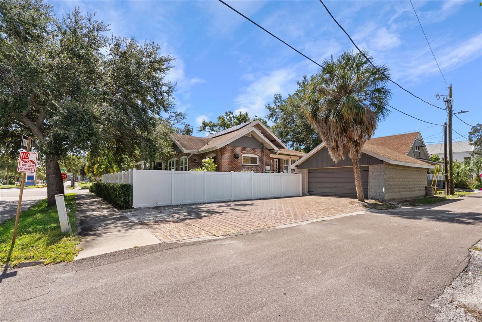 Image 51 of 67 For 1207 9th Avenue N
