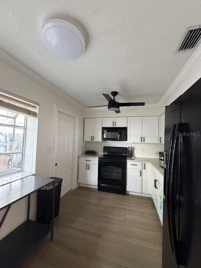 Image 5 of 15 For 218 Tampania Avenue