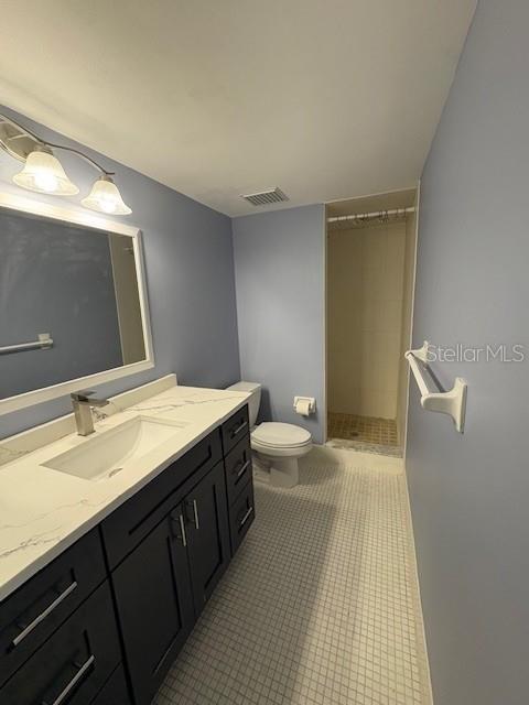 Image 11 of 14 For 209 Cypress Court 209