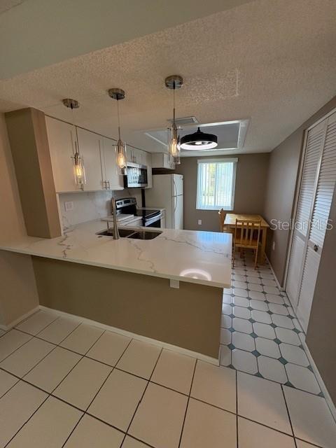 Image 4 of 14 For 209 Cypress Court 209