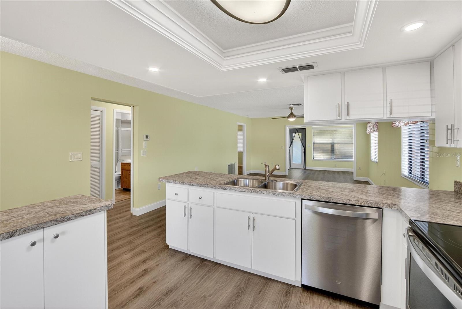 Image 14 of 54 For 7321 Greystone Drive 0