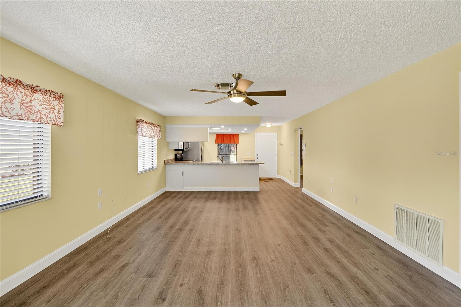 Image 17 of 54 For 7321 Greystone Drive 0