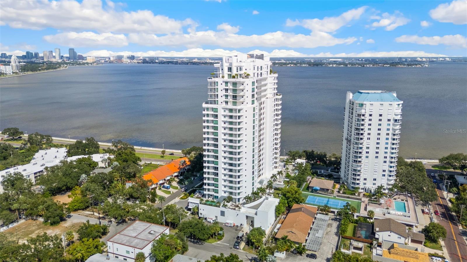 Image 90 of 91 For 3401 Bayshore Boulevard 701