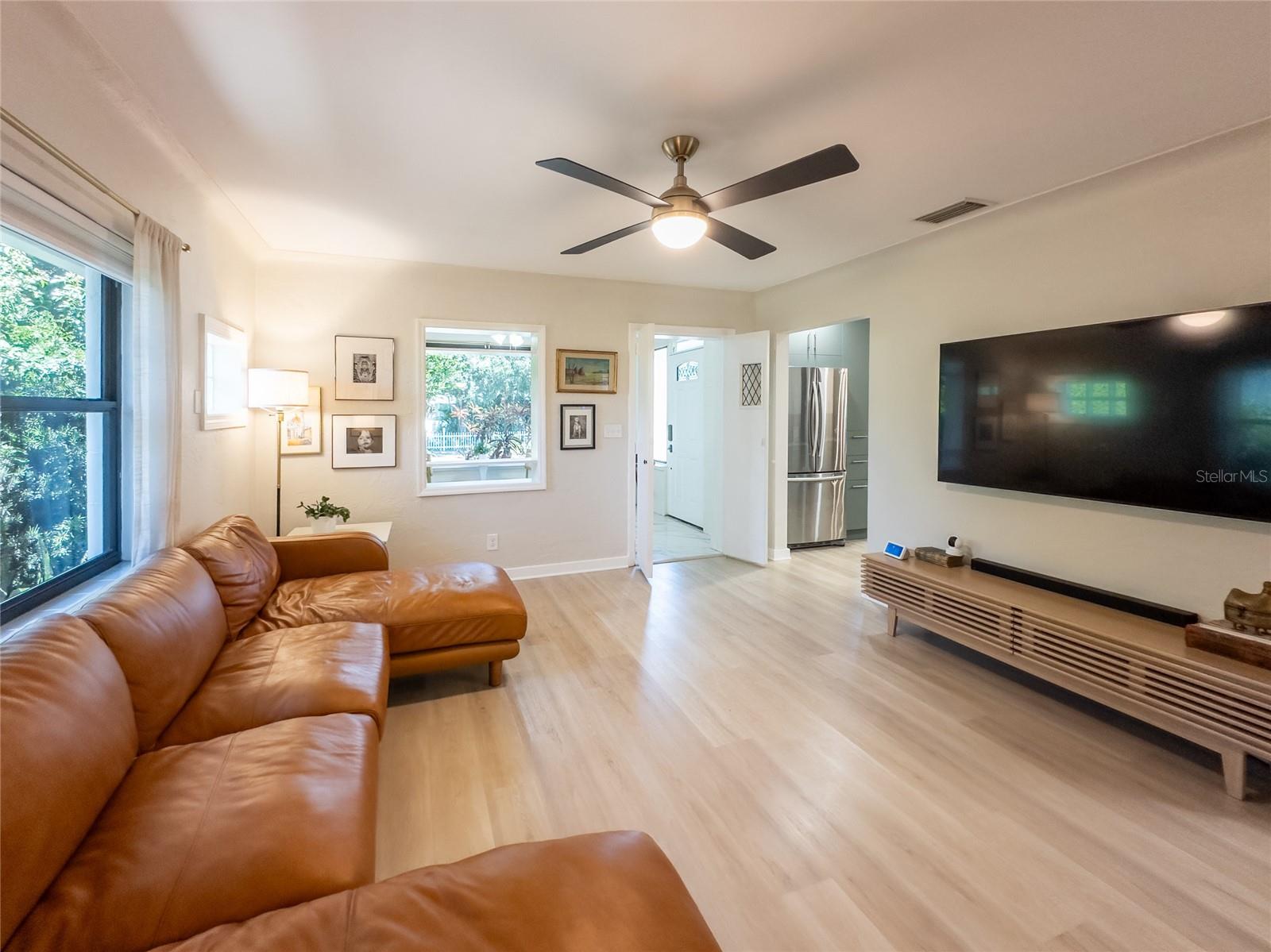 Image 11 of 58 For 6138 11th Avenue S