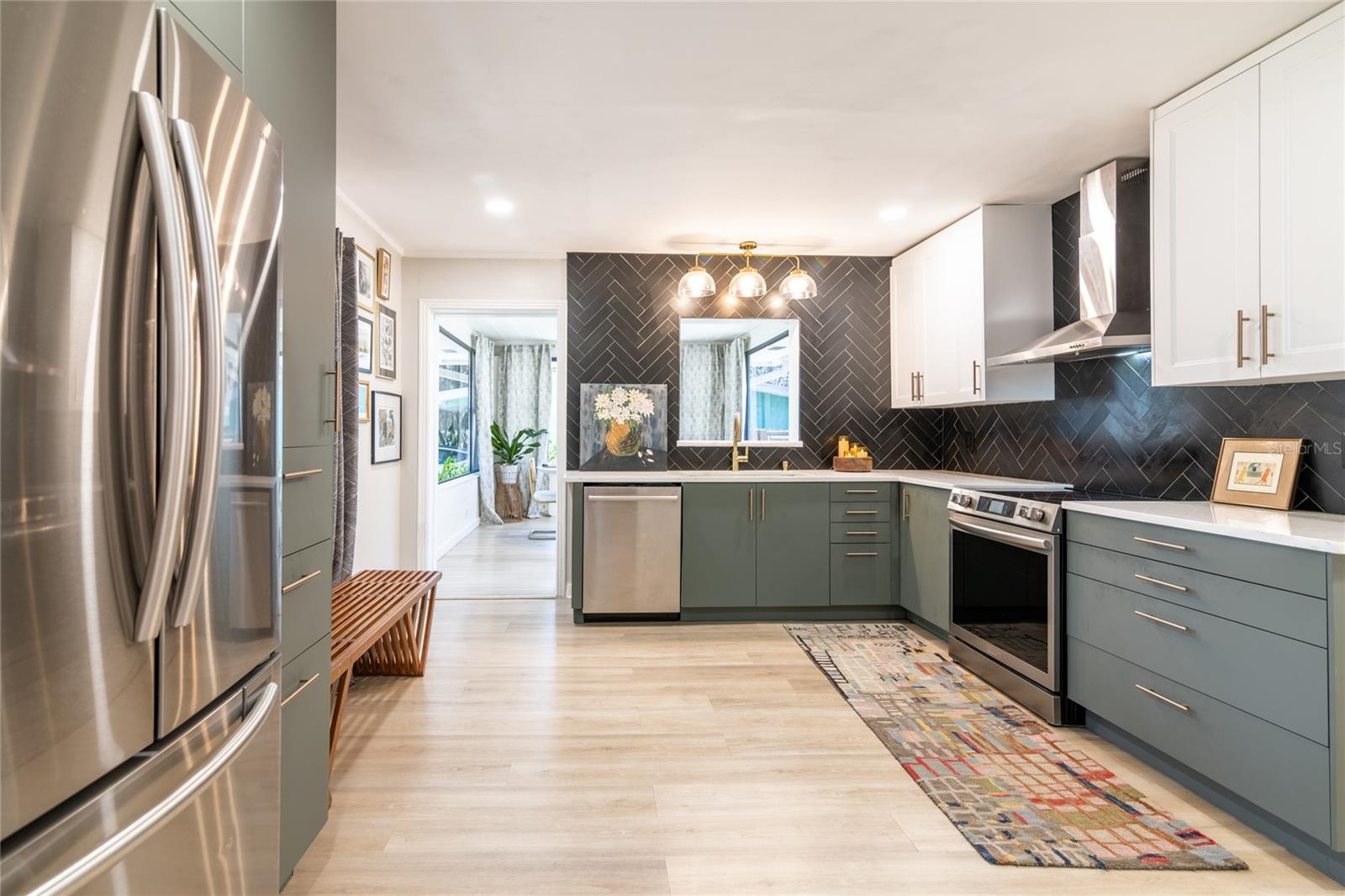 Image 15 of 58 For 6138 11th Avenue S