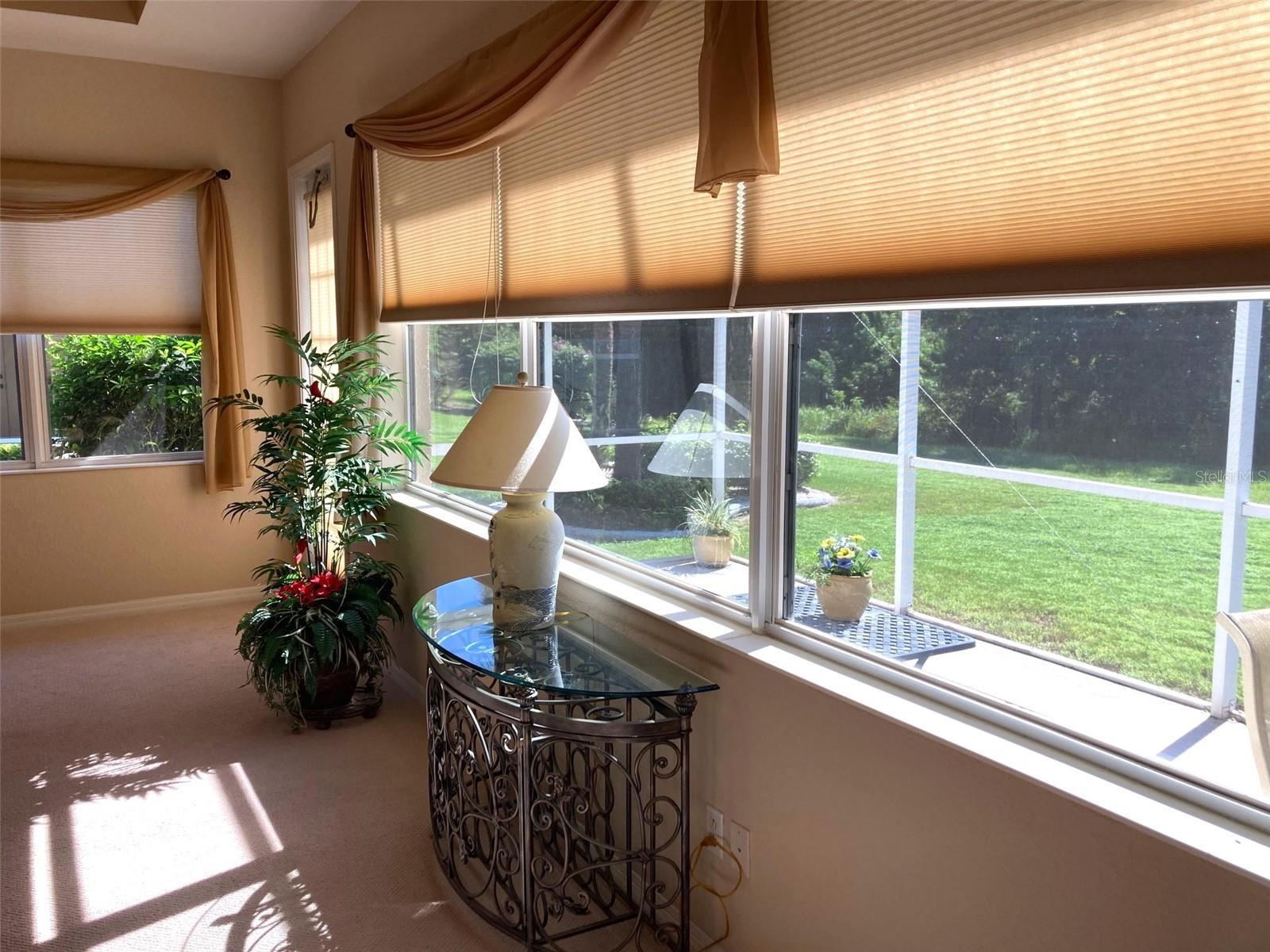 Image 10 of 39 For 1012 Regal Manor Way