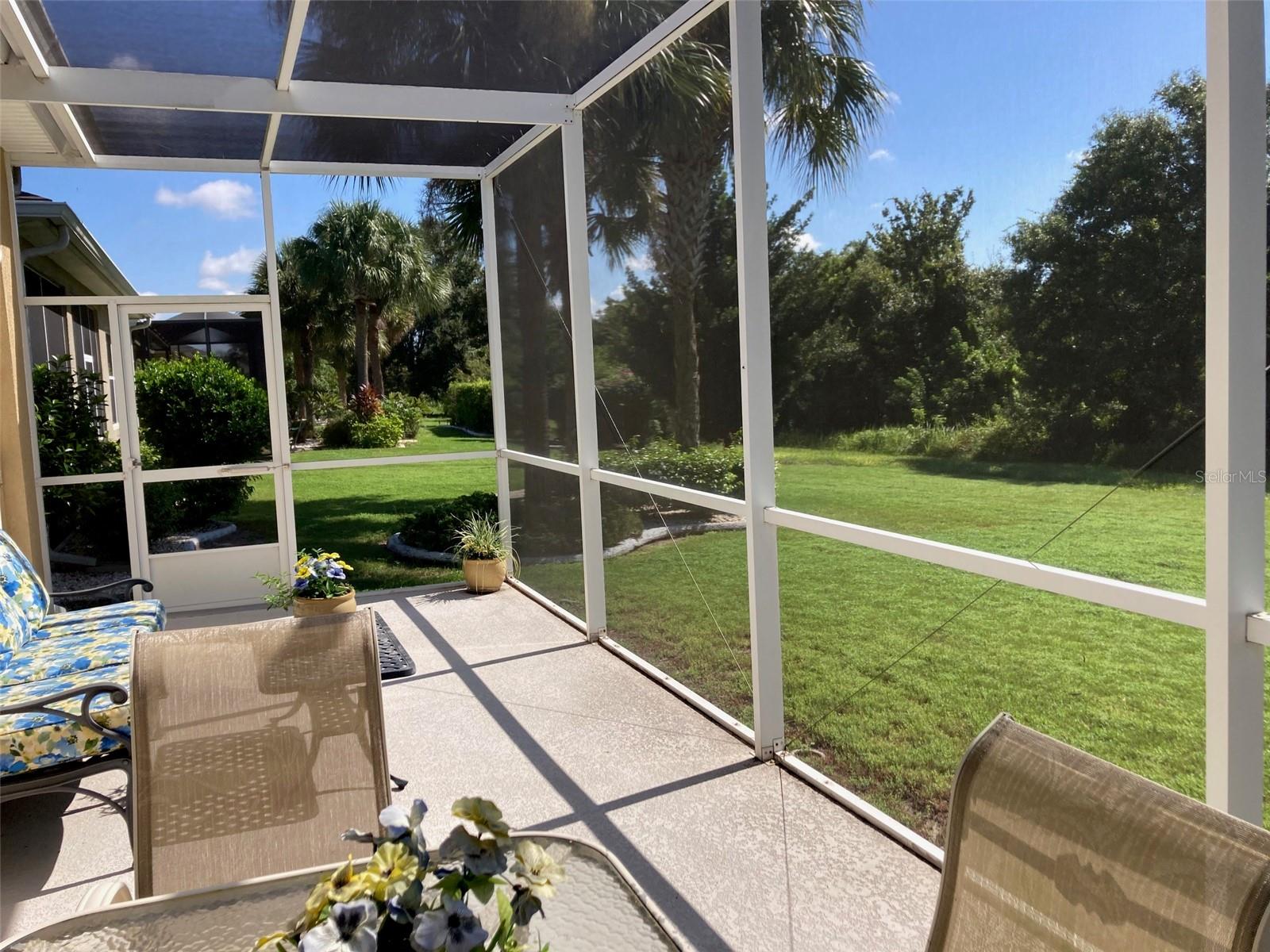 Image 16 of 39 For 1012 Regal Manor Way