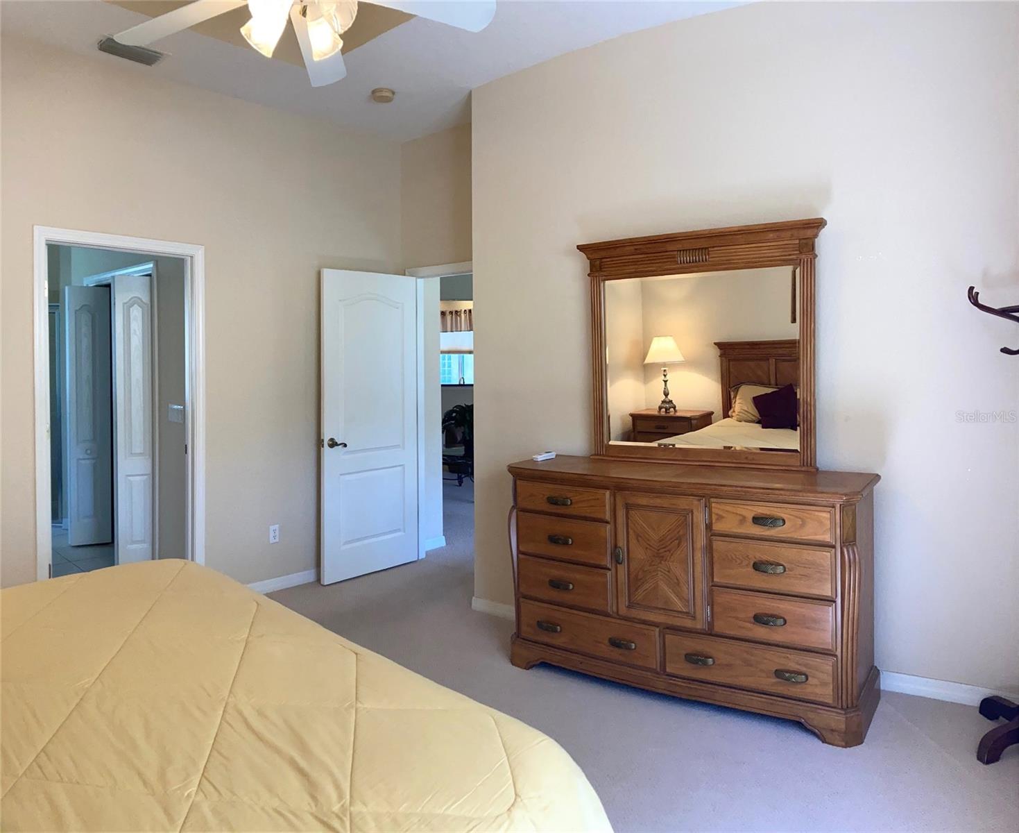 Image 21 of 39 For 1012 Regal Manor Way