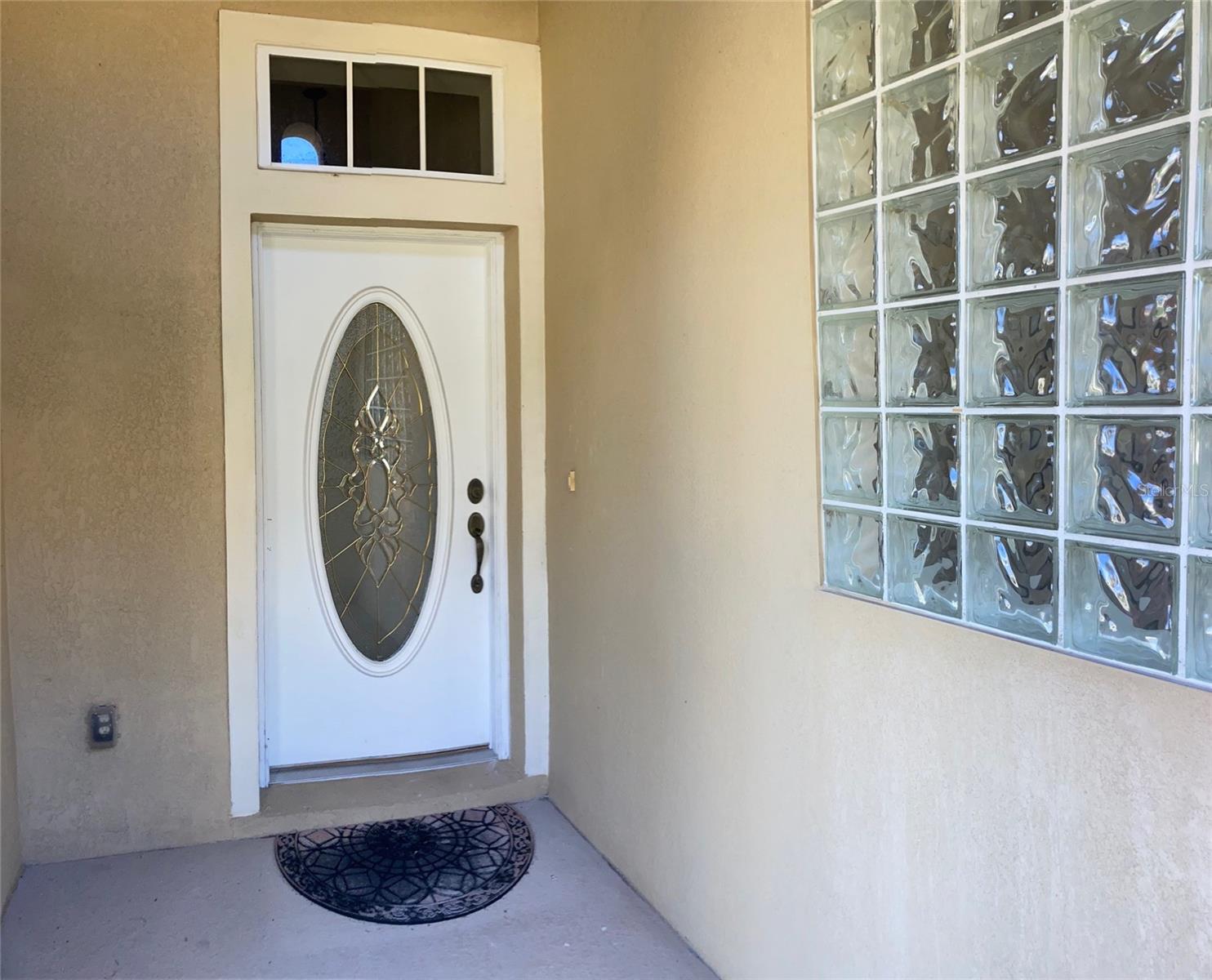 Image 3 of 39 For 1012 Regal Manor Way