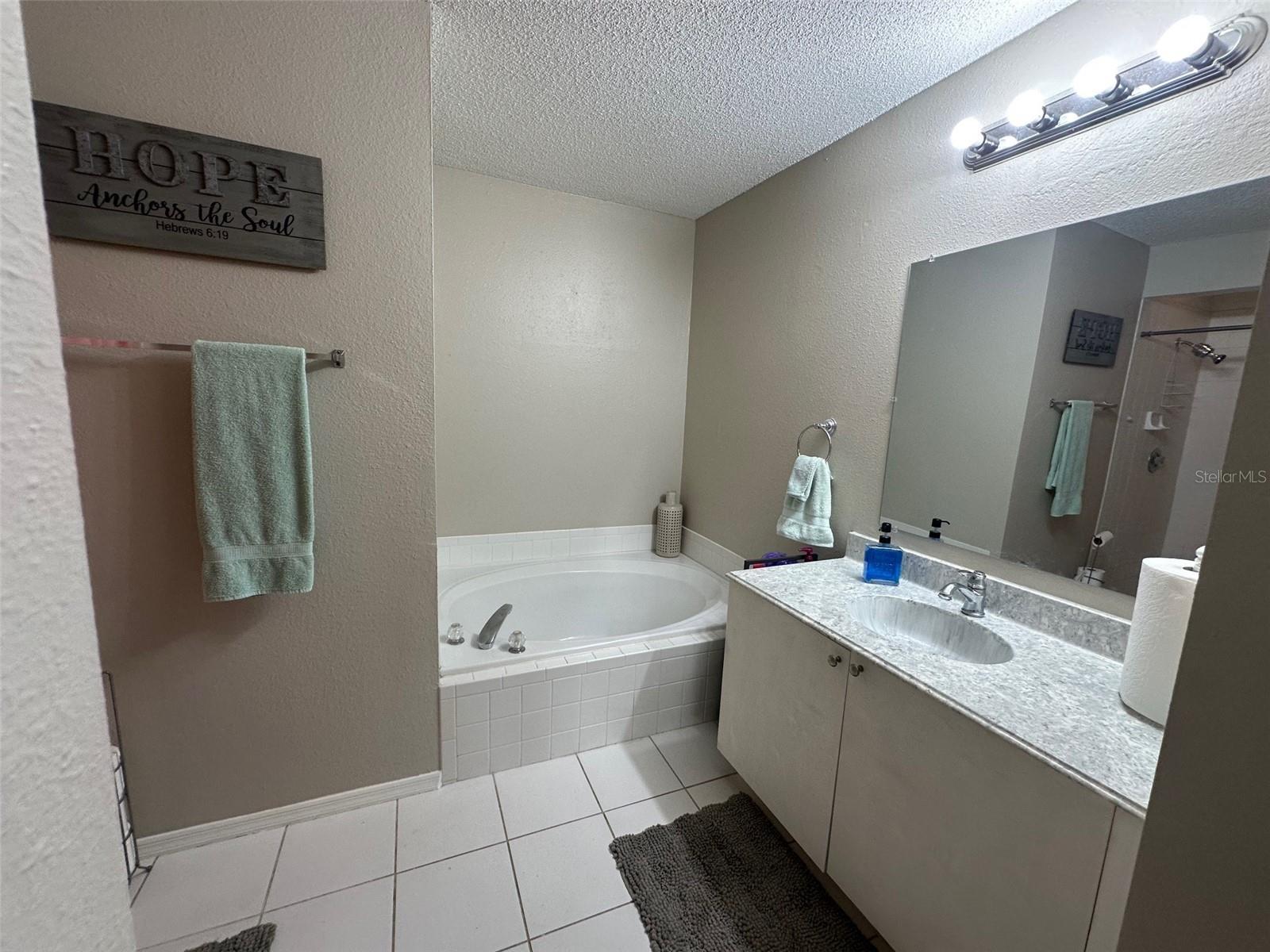 Image 16 of 25 For 2243 Andover Circle