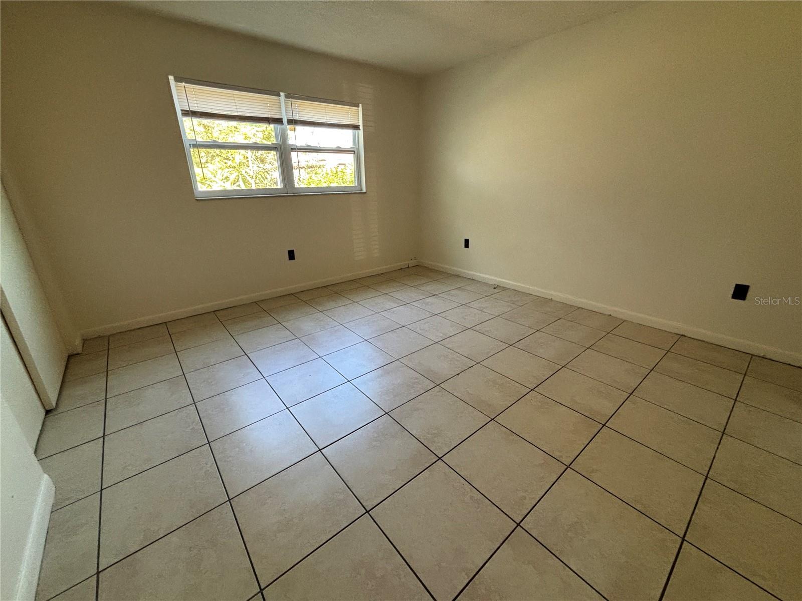 Image 12 of 15 For 1008 Pinellas Street 2