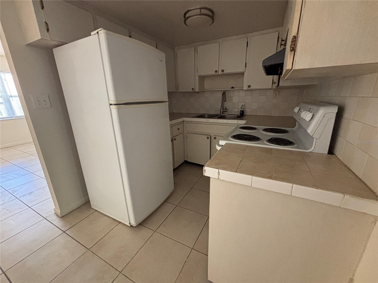Image 5 of 15 For 1008 Pinellas Street 2