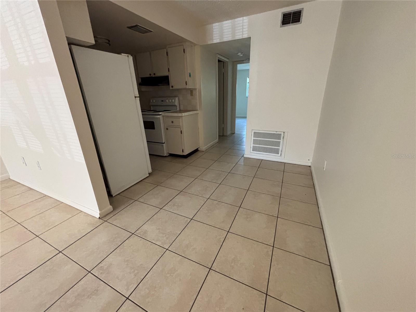 Image 9 of 15 For 1008 Pinellas Street 2