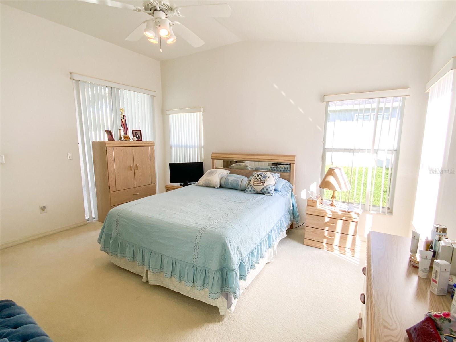 Image 24 of 53 For 479 Briland Street