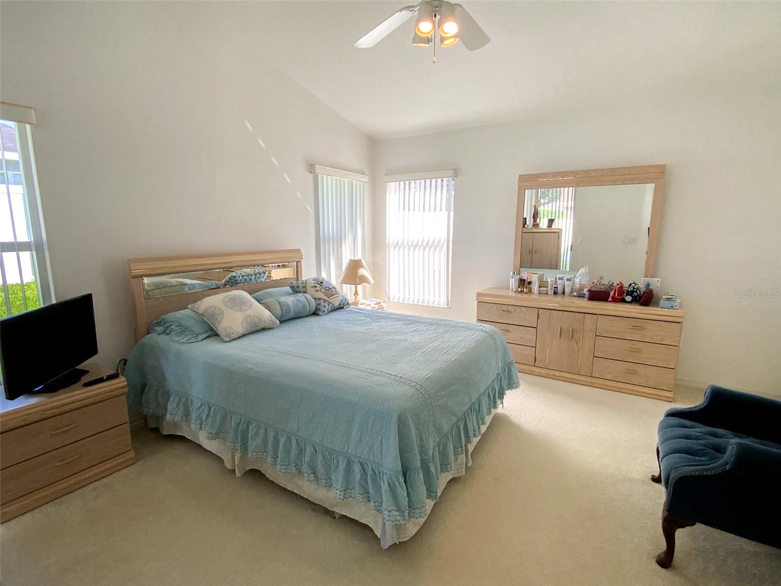 Image 25 of 53 For 479 Briland Street