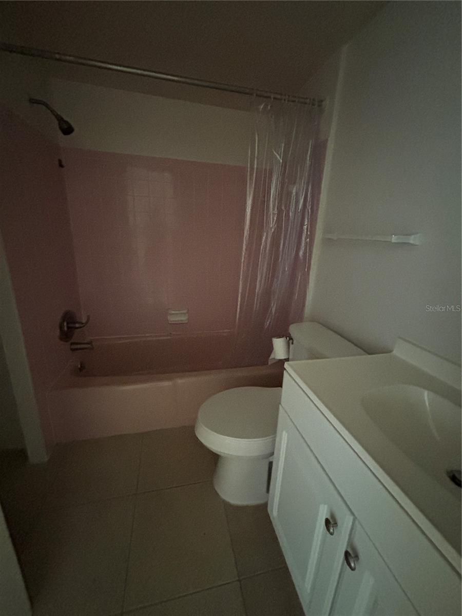 Image 11 of 12 For 1008 Pinellas Street 9