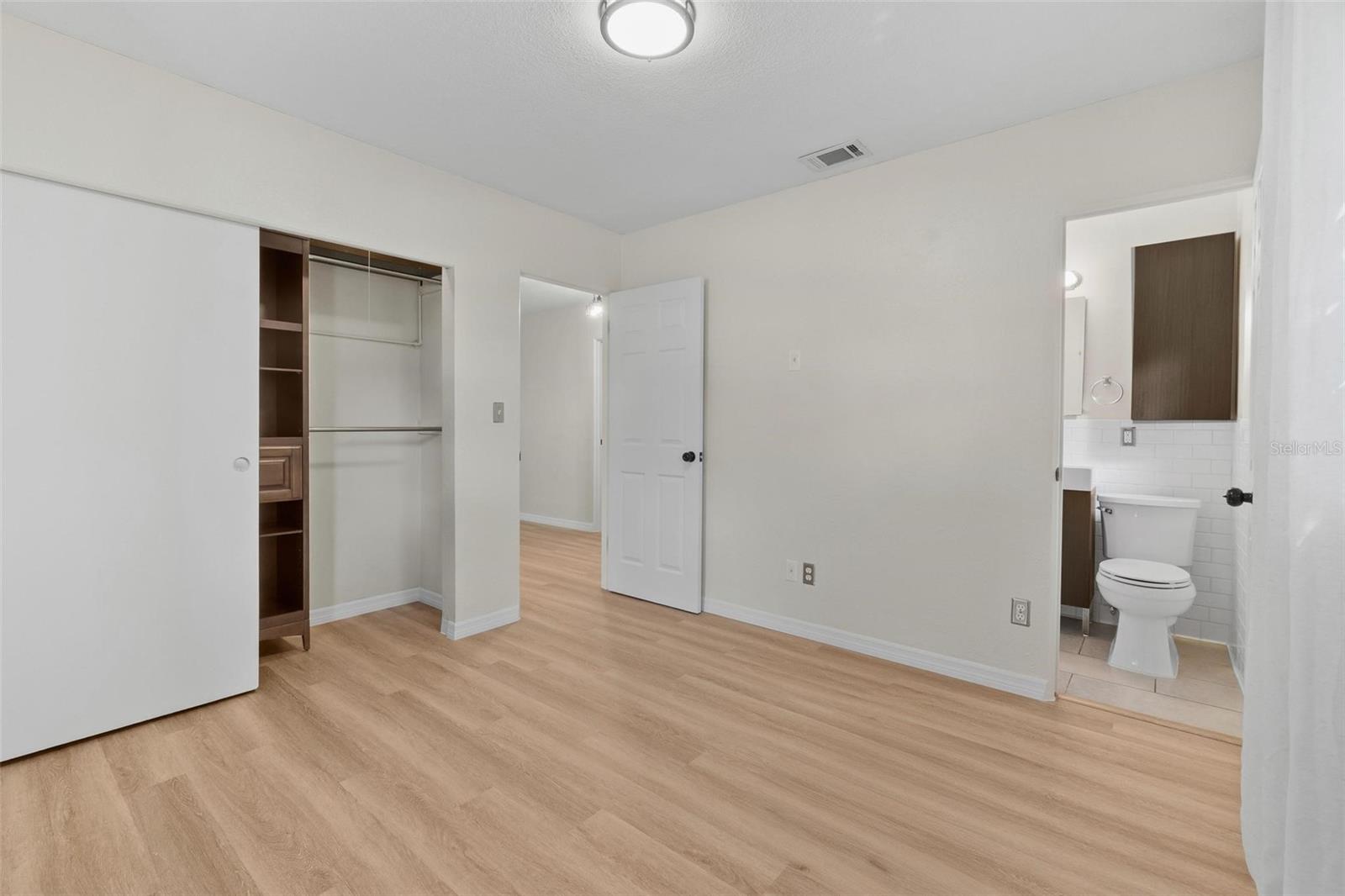 Image 18 of 28 For 5413 13th Avenue N