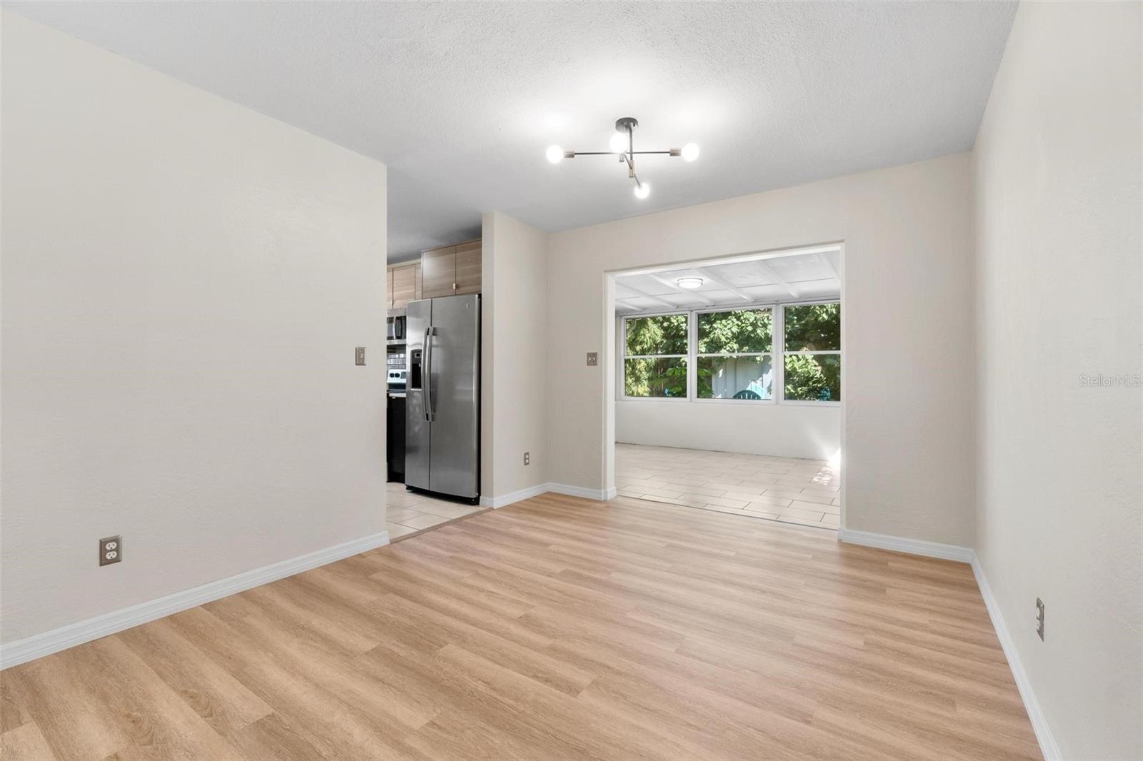 Image 6 of 28 For 5413 13th Avenue N