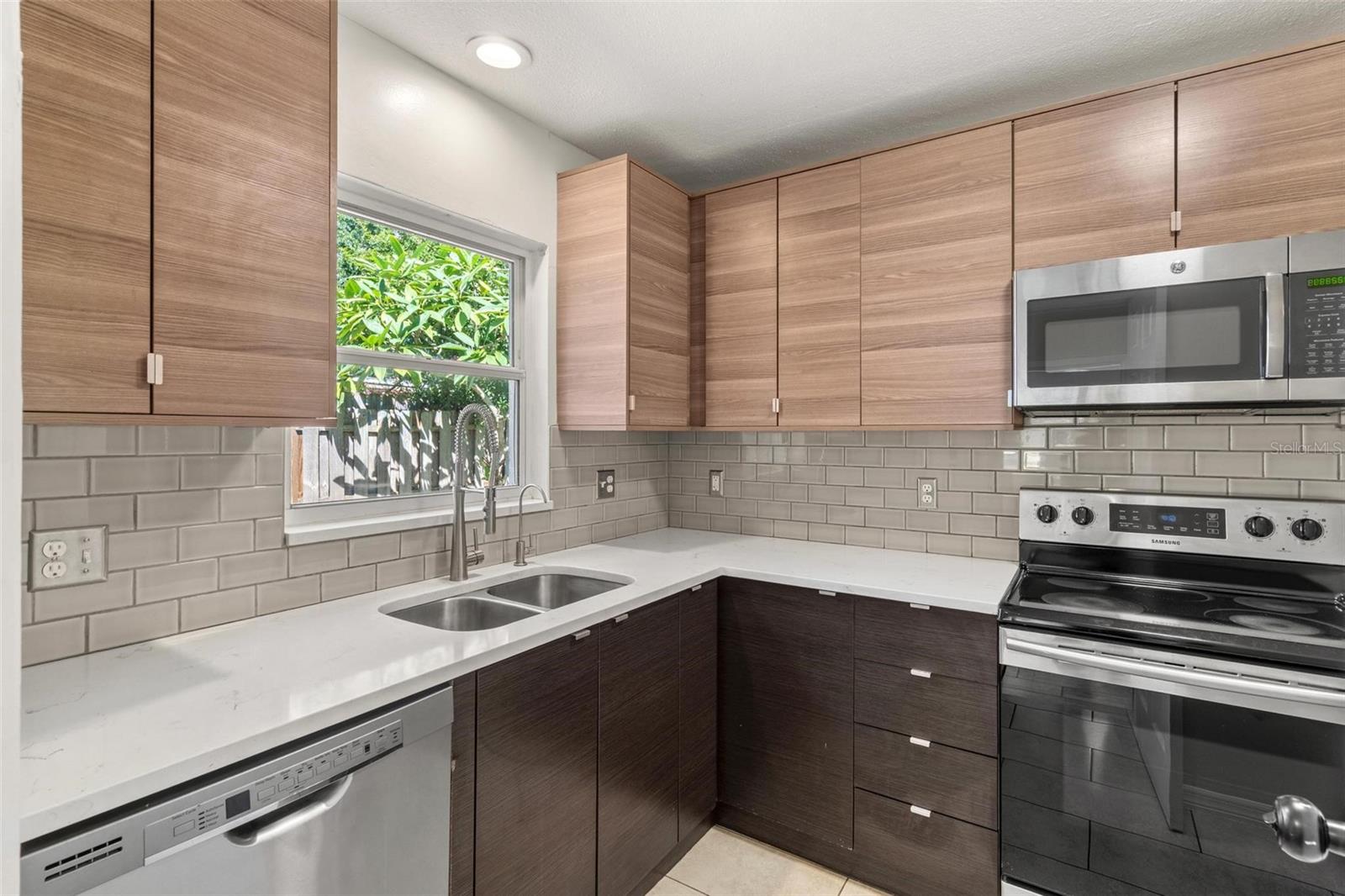 Image 8 of 28 For 5413 13th Avenue N