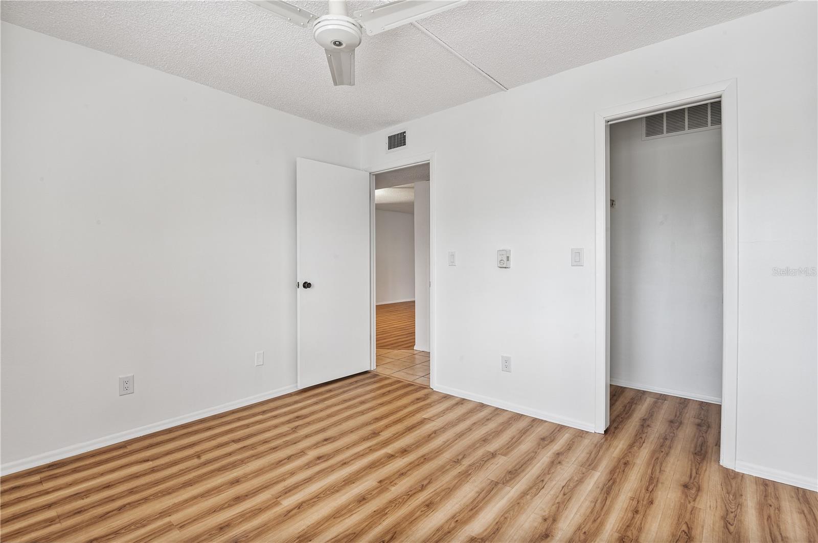 Image 14 of 23 For 14130 Rosemary Lane 4313