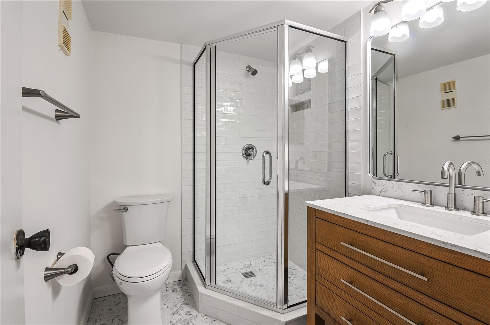 Image 15 of 23 For 14130 Rosemary Lane 4313