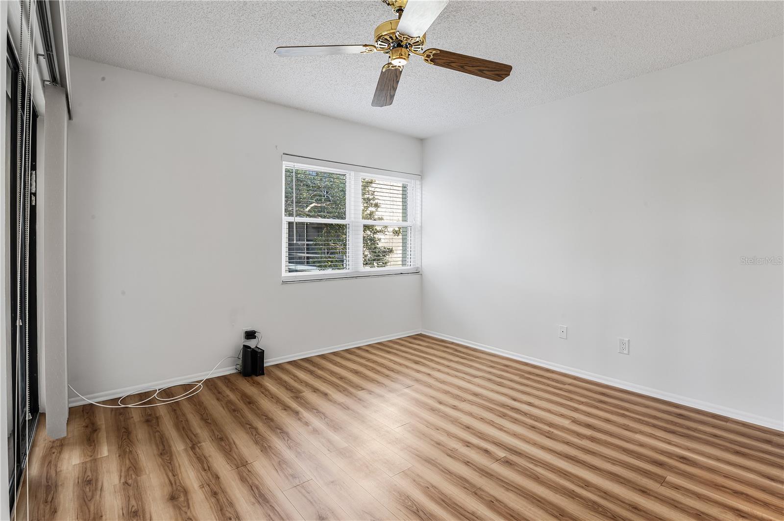 Image 8 of 23 For 14130 Rosemary Lane 4313