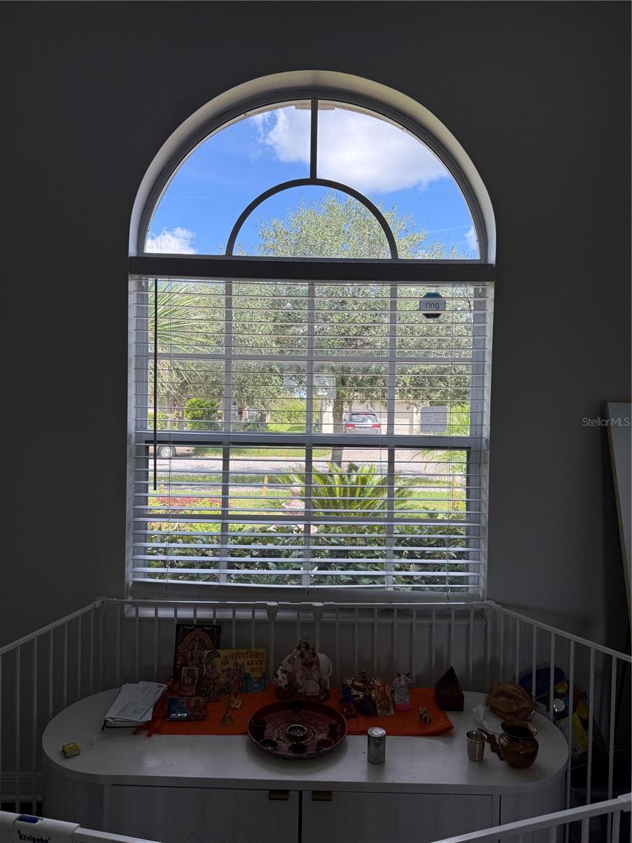 Image 21 of 55 For 10913 Observatory Way
