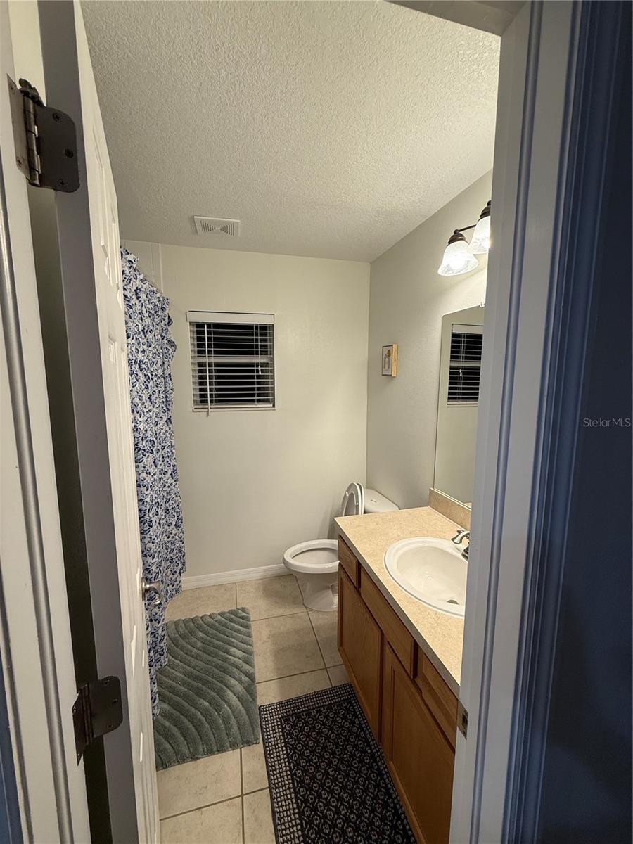 Image 27 of 55 For 10913 Observatory Way