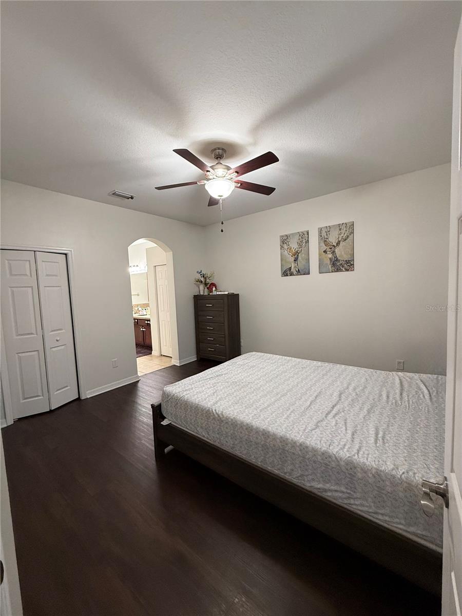 Image 29 of 55 For 10913 Observatory Way
