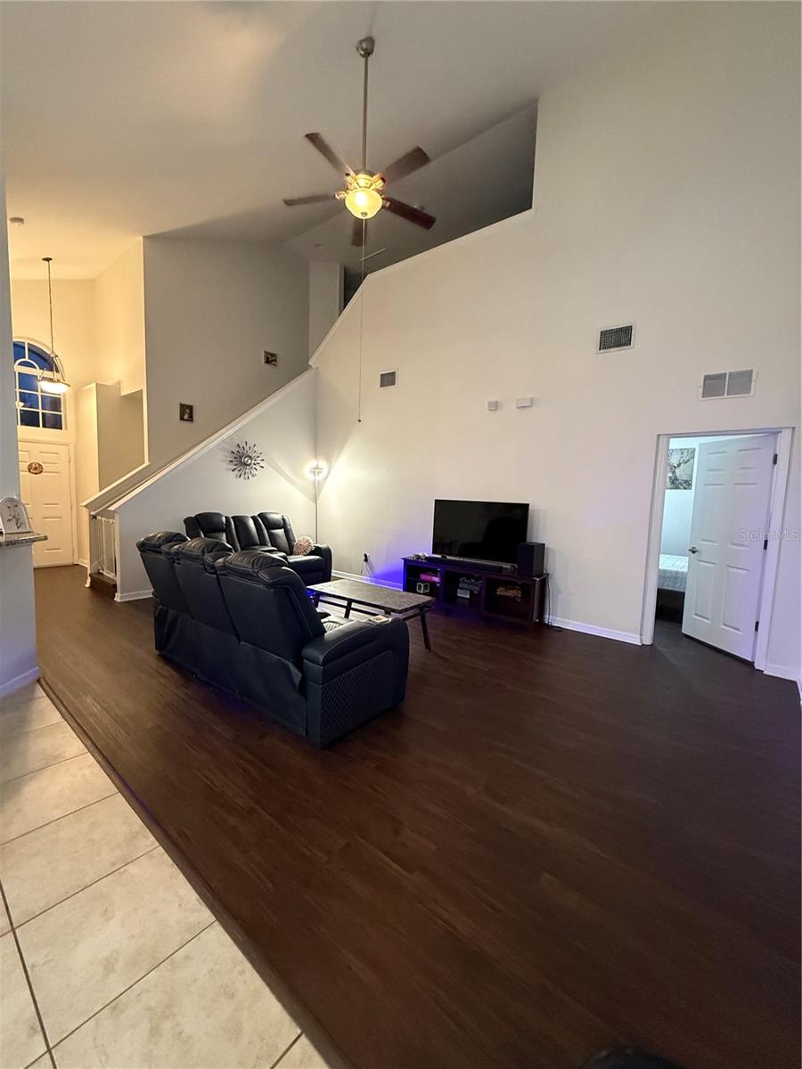 Image 35 of 55 For 10913 Observatory Way