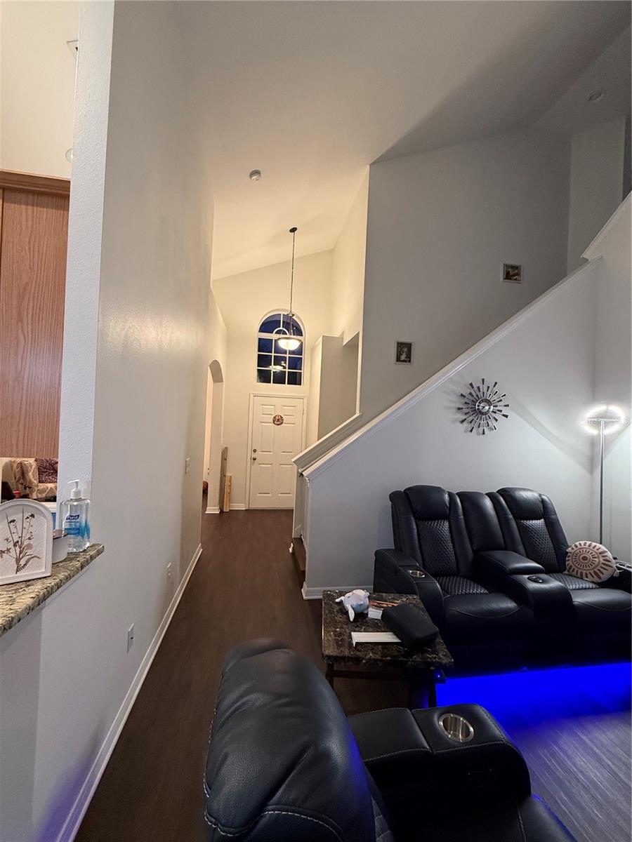 Image 36 of 55 For 10913 Observatory Way