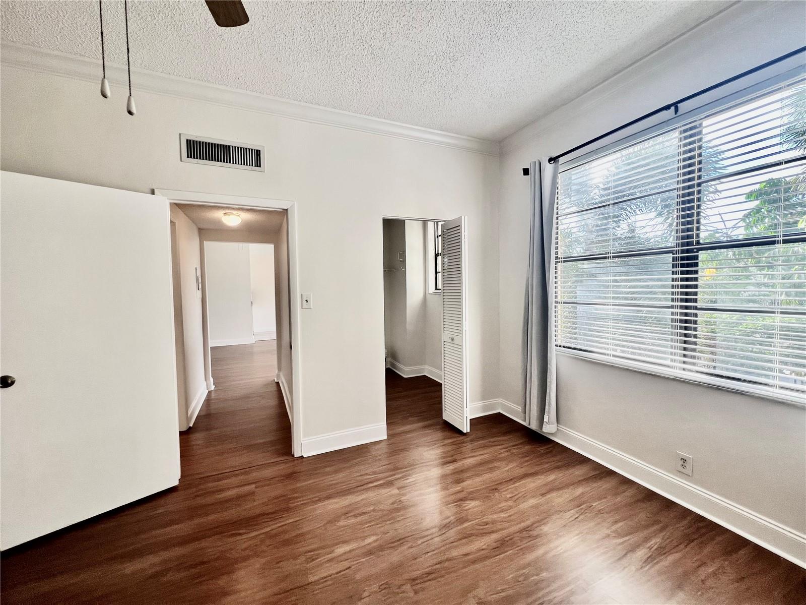 Image 10 of 17 For 2109 Bayshore Boulevard 210