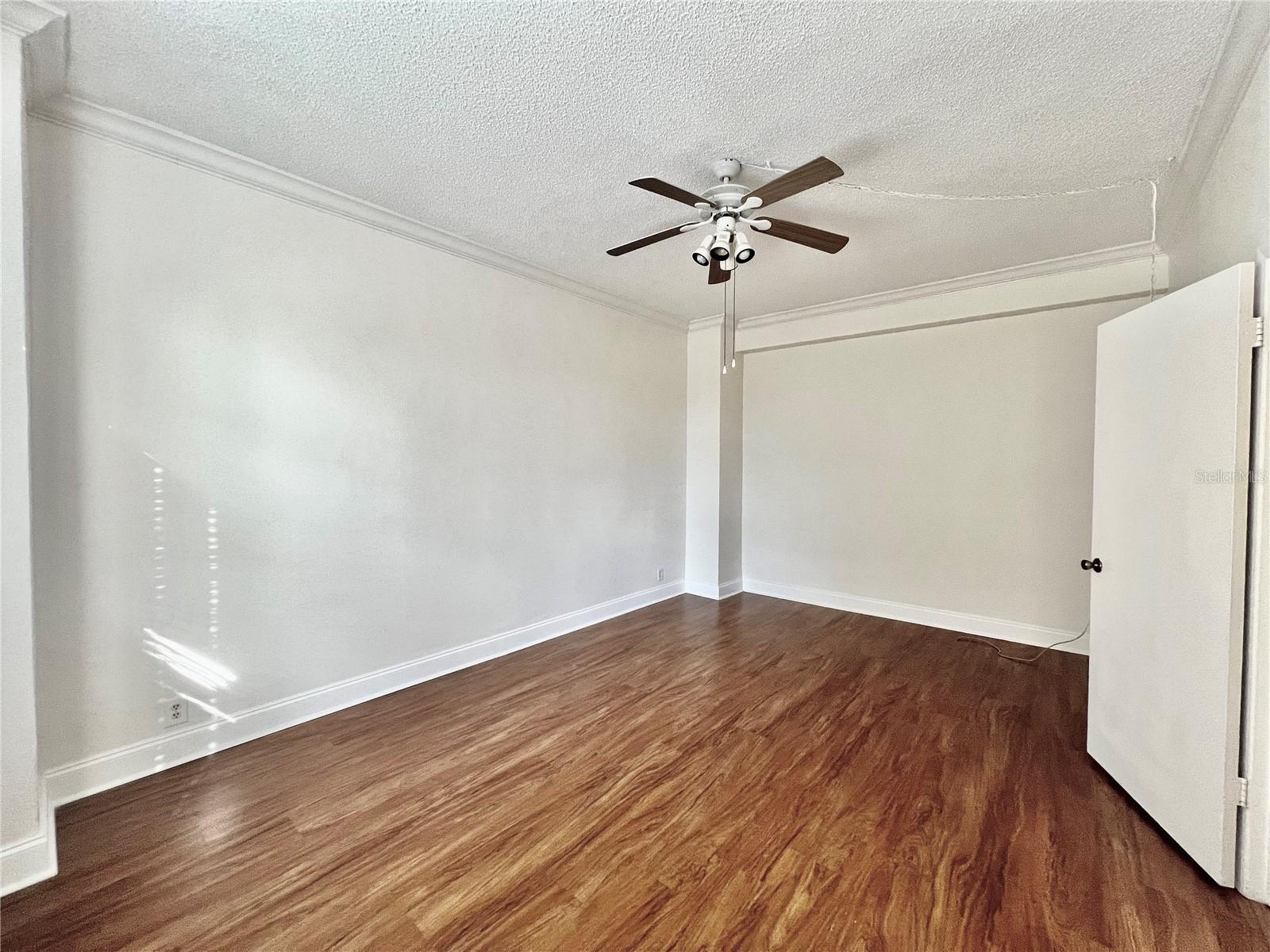 Image 11 of 17 For 2109 Bayshore Boulevard 210