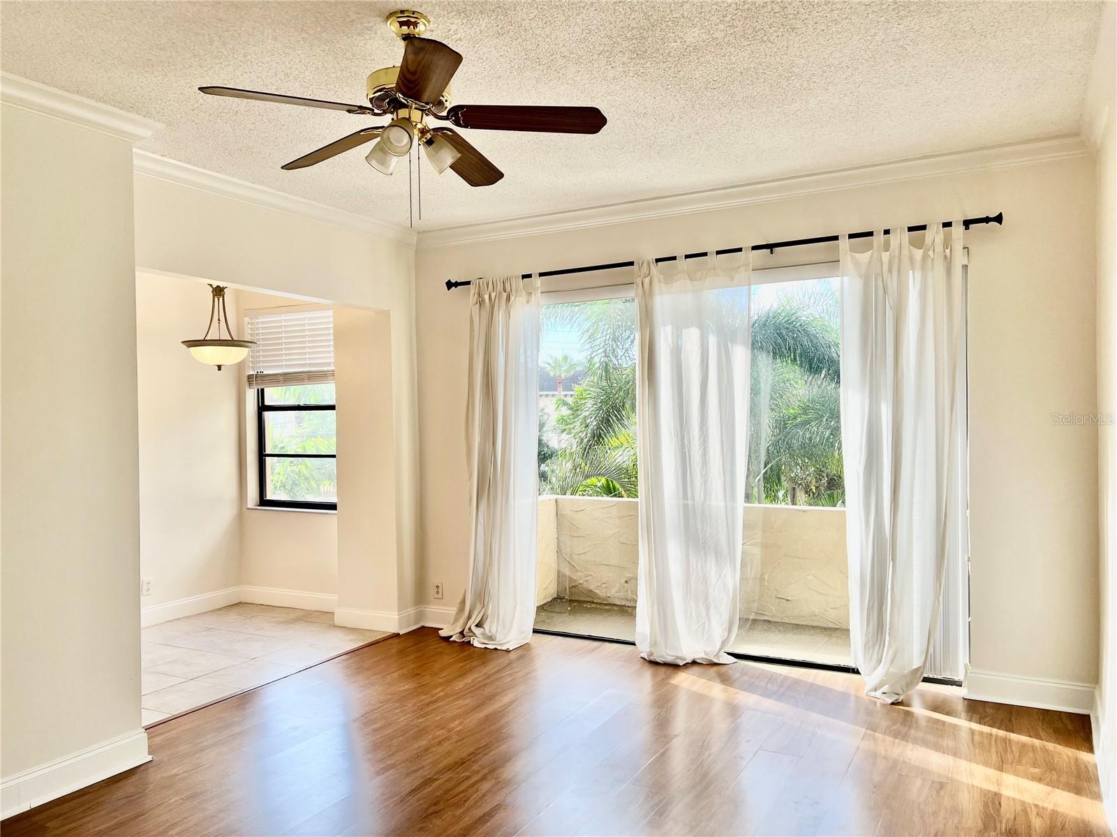 Image 4 of 17 For 2109 Bayshore Boulevard 210