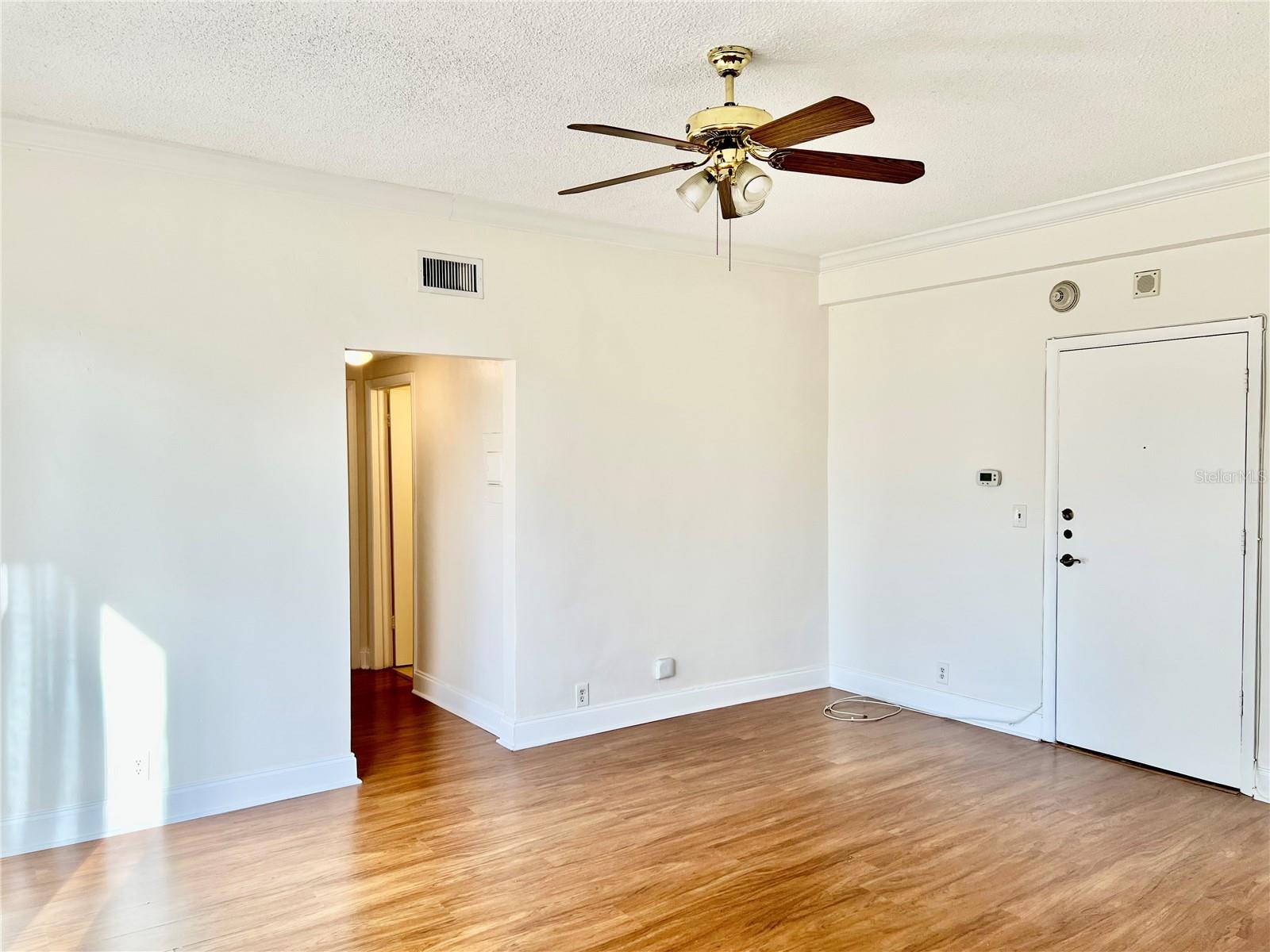 Image 9 of 17 For 2109 Bayshore Boulevard 210
