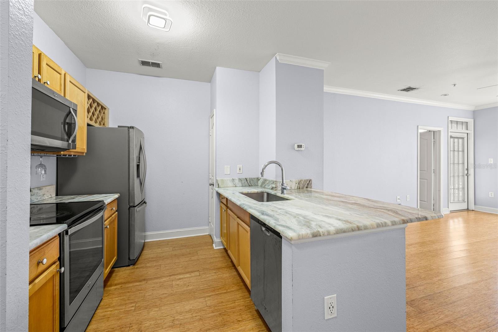 Image 4 of 30 For 5000 Culbreath Key Way 1-205