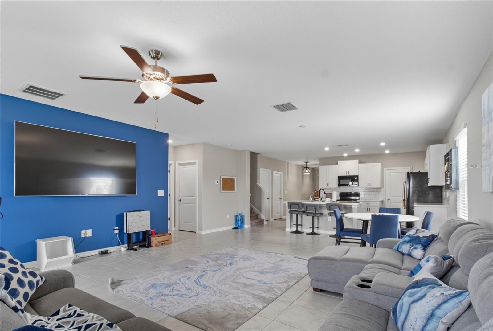 Image 18 of 44 For 11115 Sage Canyon Drive