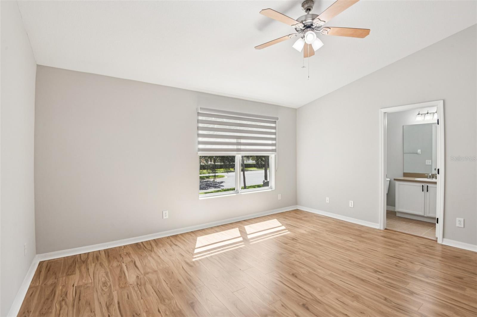 Image 26 of 42 For 3314 Broken Bow Drive