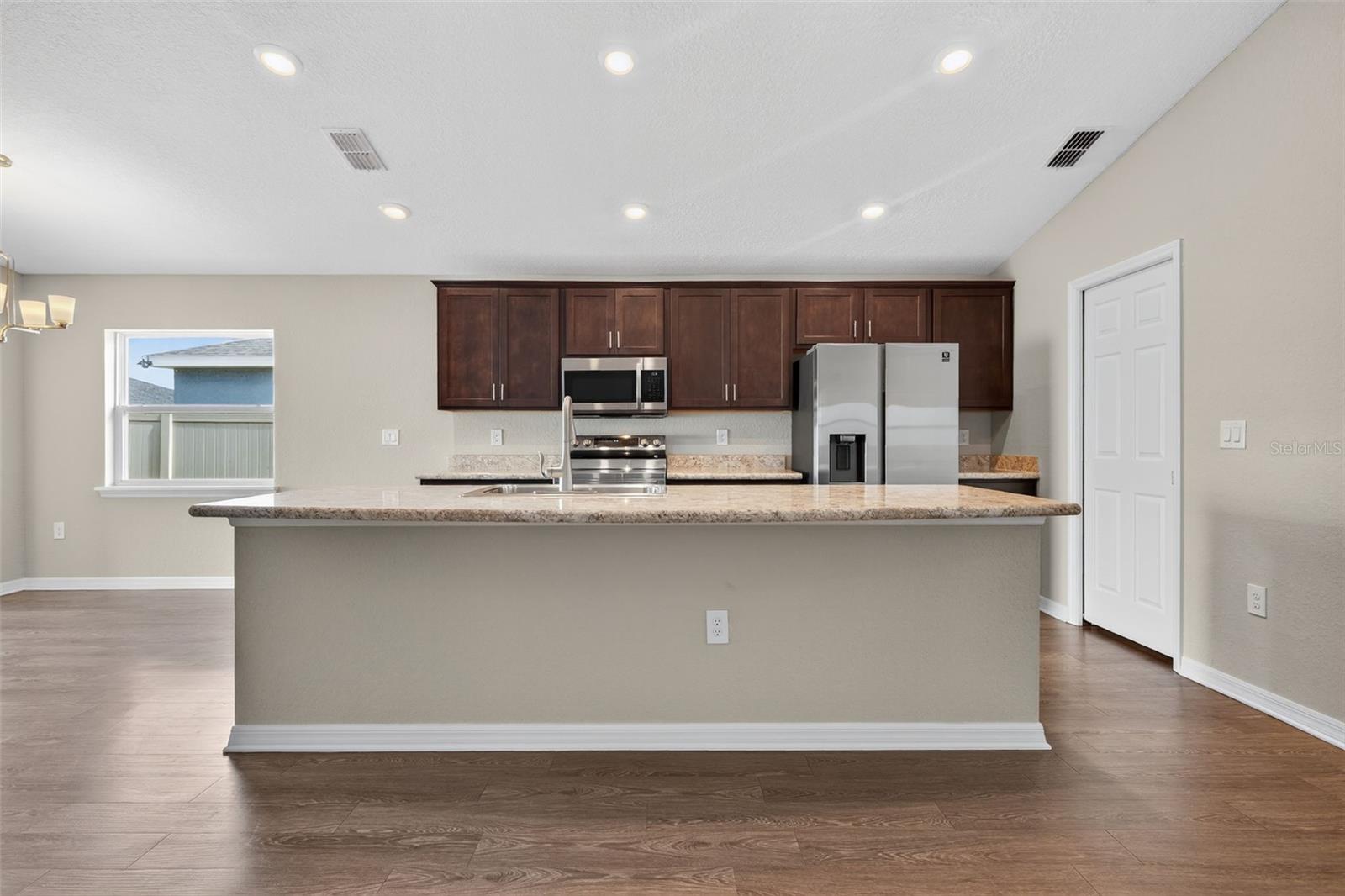 Image 18 of 48 For 119 Eagle Summit Drive