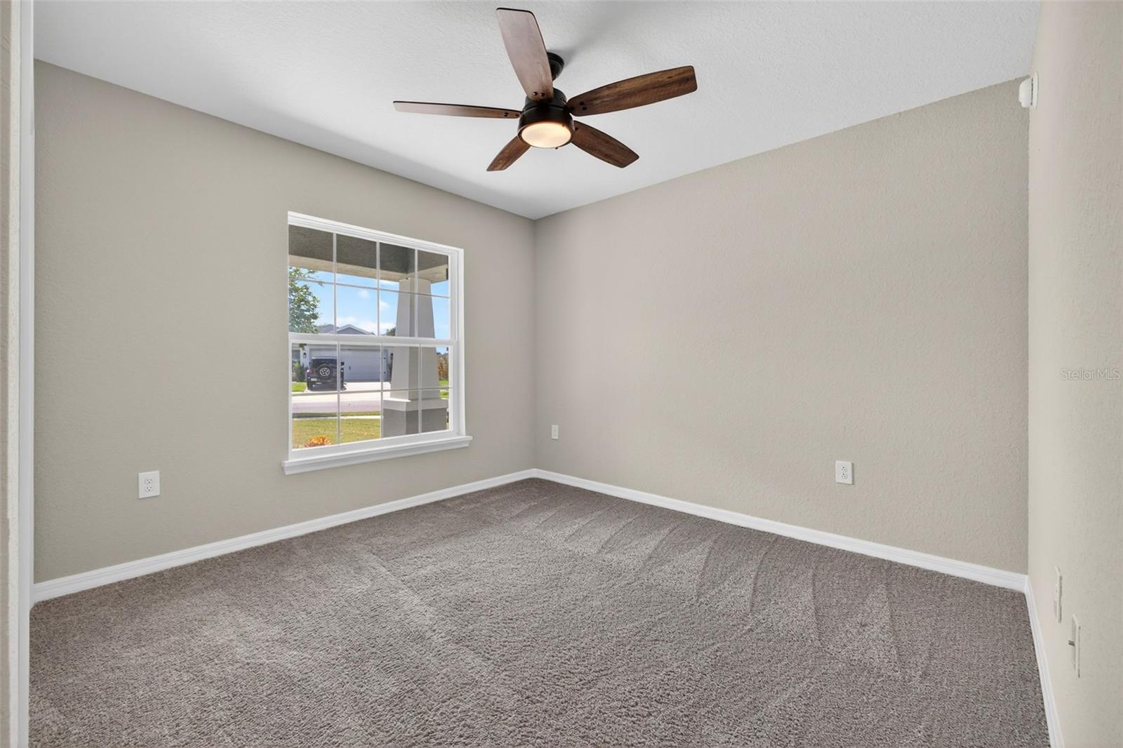 Image 30 of 48 For 119 Eagle Summit Drive