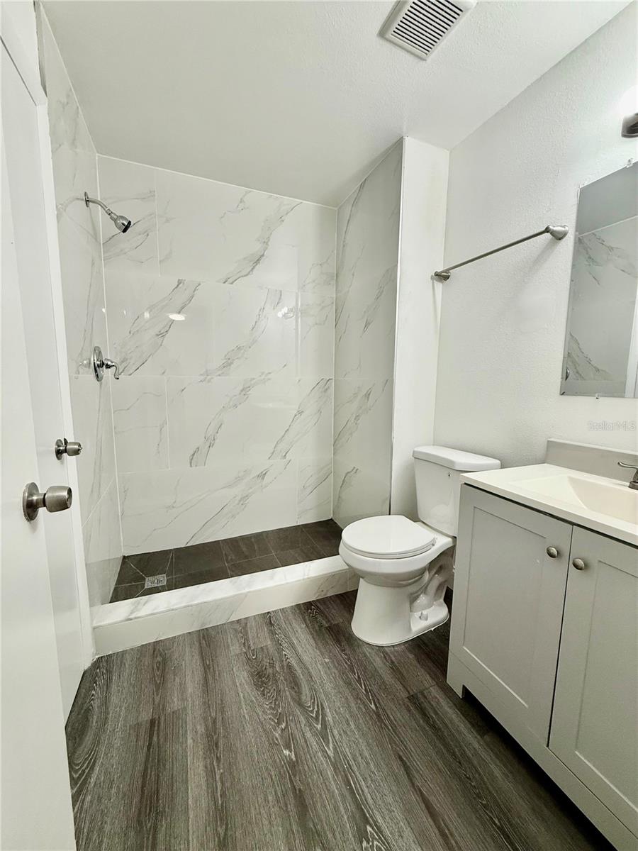 Image 13 of 26 For 14222 Village View Drive