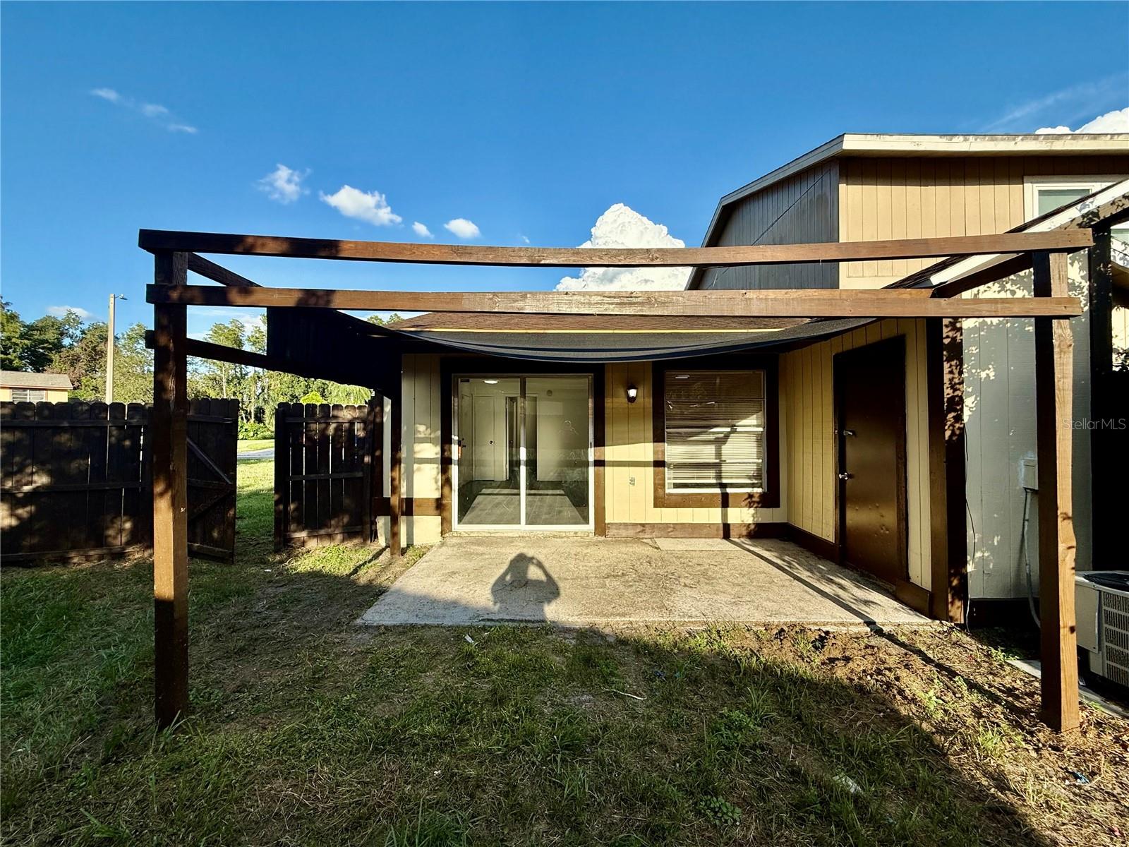 Image 4 of 26 For 14222 Village View Drive