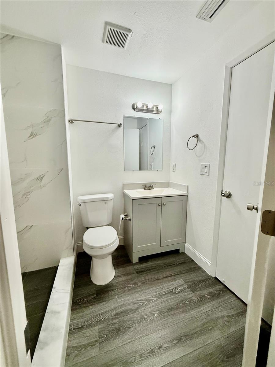 Image 8 of 26 For 14222 Village View Drive