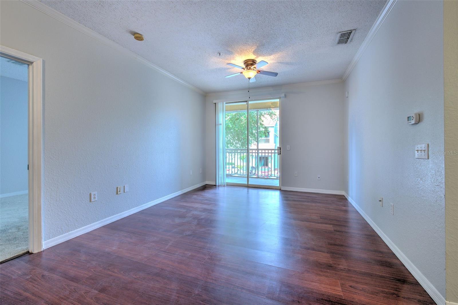 Image 12 of 41 For 18001 Richmond Place Drive 123