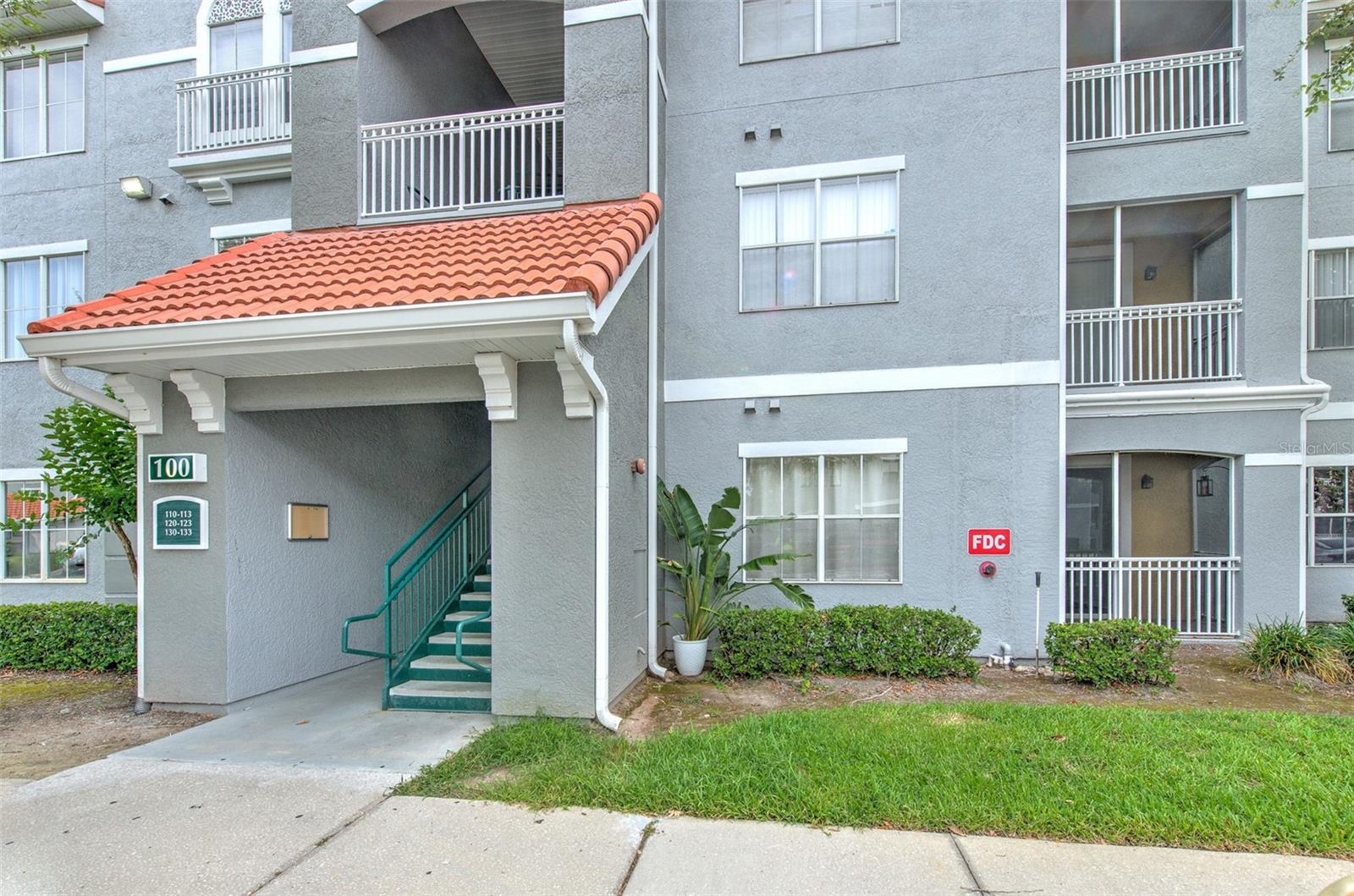 Image 3 of 41 For 18001 Richmond Place Drive 123