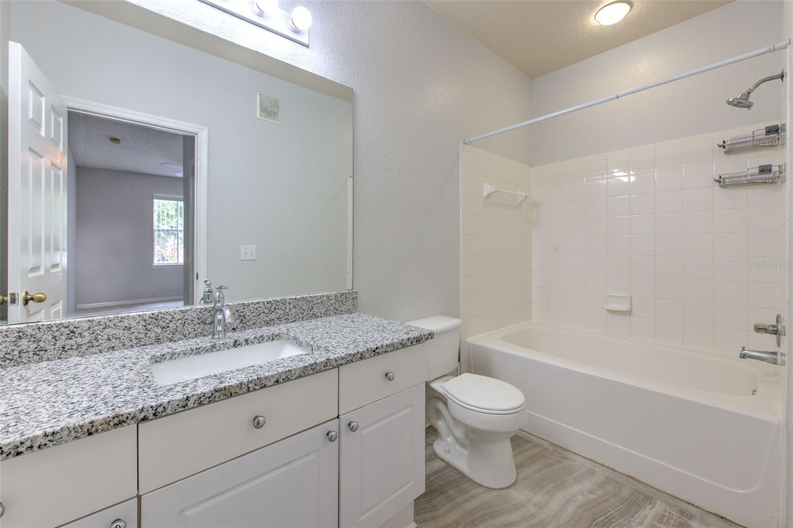 Image 31 of 41 For 18001 Richmond Place Drive 123