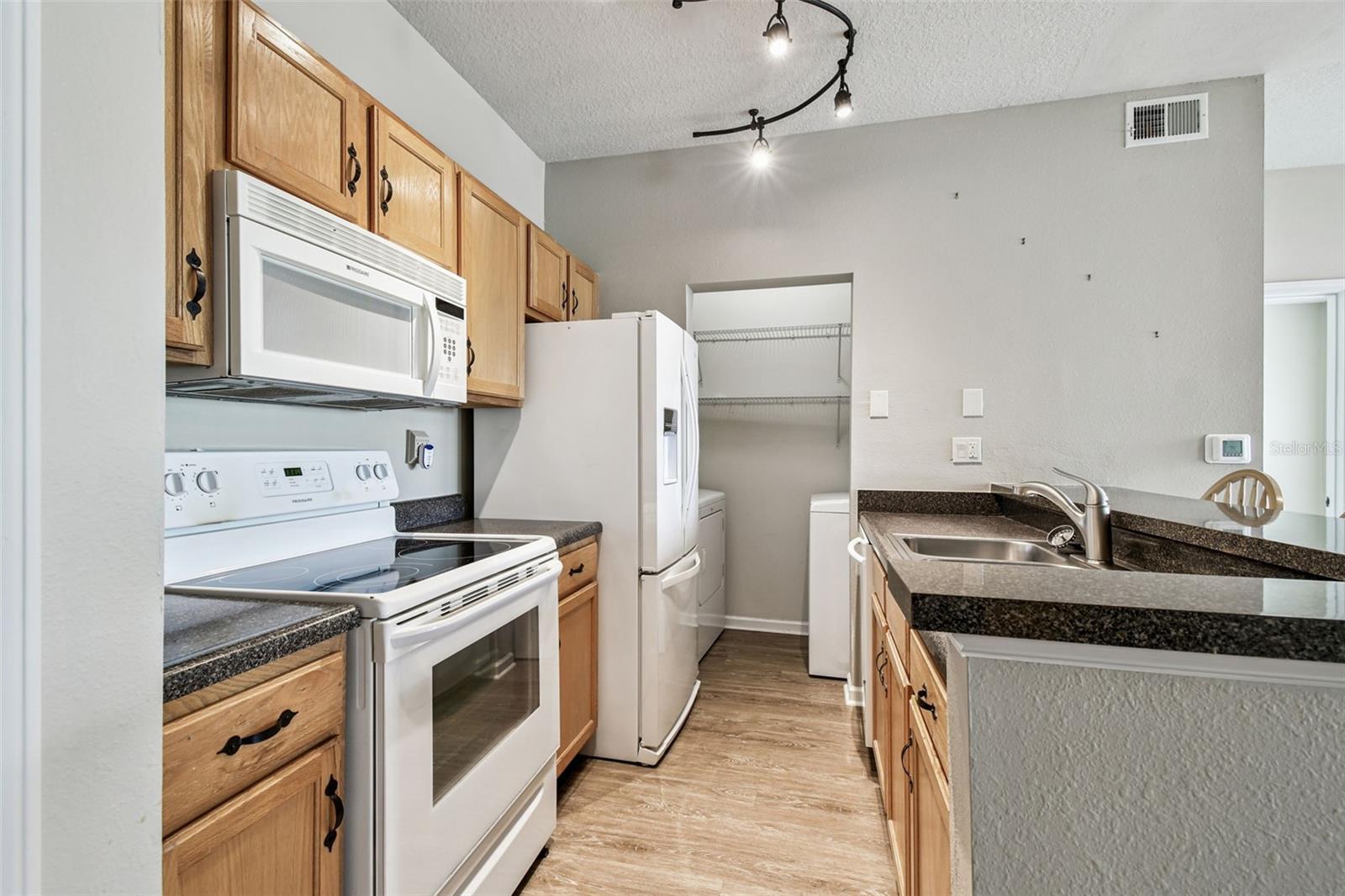 Image 13 of 33 For 10764 70th Ave  7103